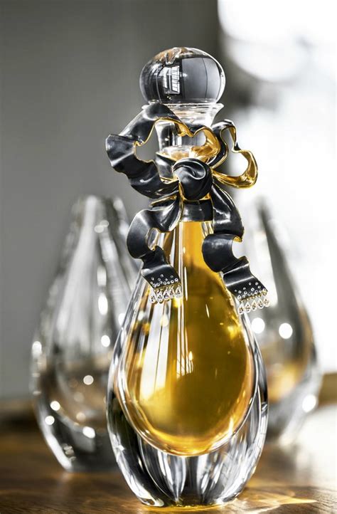 j'adore dior bottle design